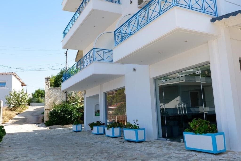 Фотографія Miracle Apartments 3*