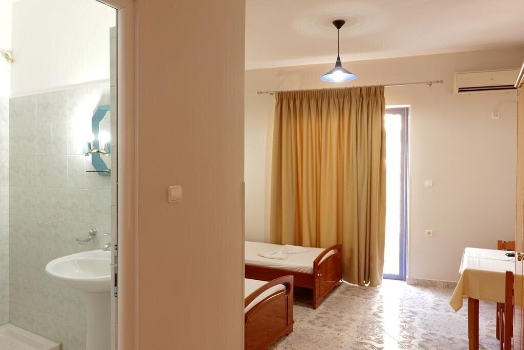 Zdjęcie Hotel Timi 2*