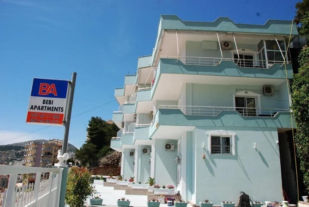 Отель Bebi Apartments 4*