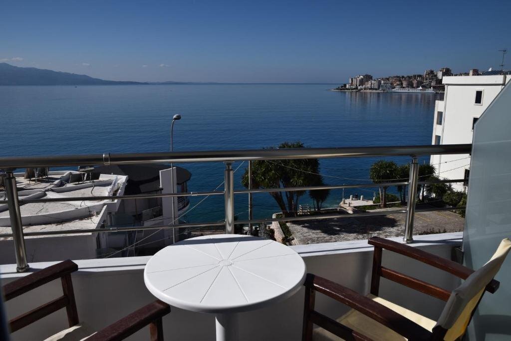 Hotel Rojela Rooms 3*