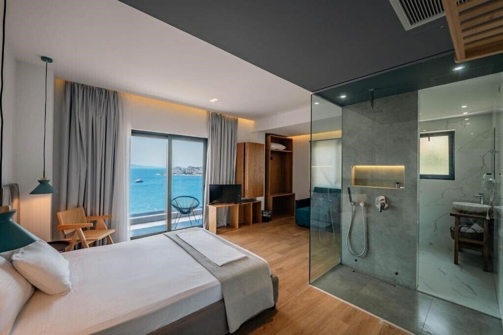 Отель Hotel Kanes 3*