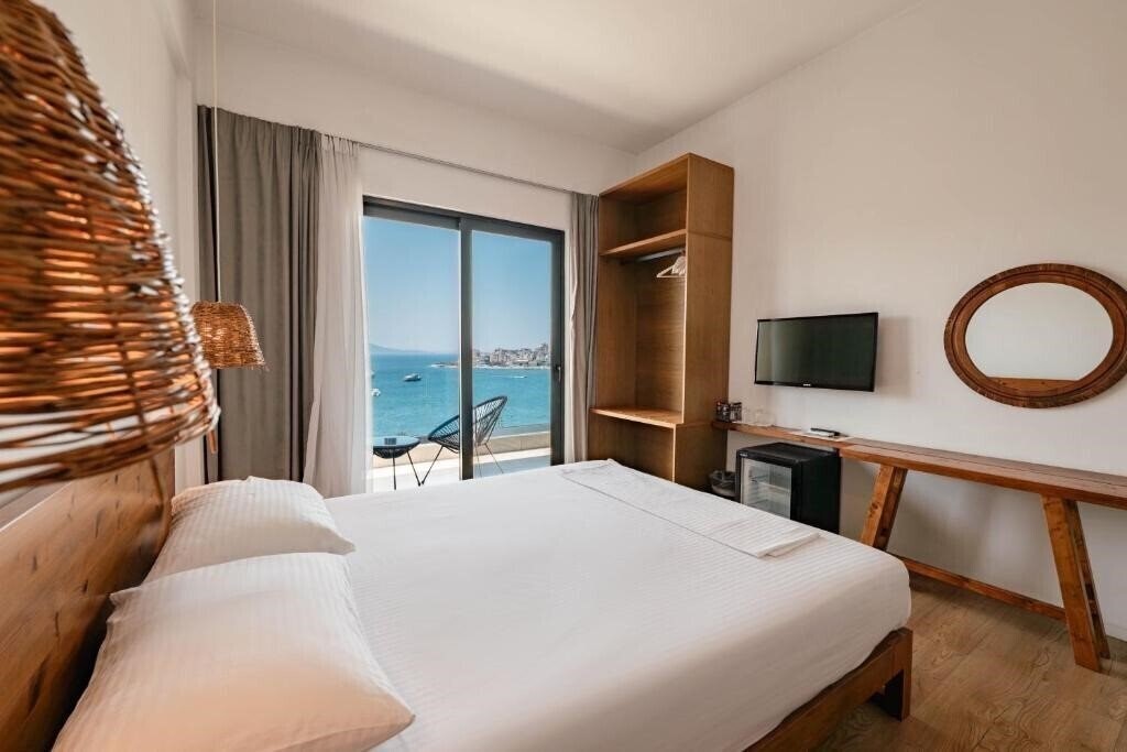 Фото Hotel Kanes 3*