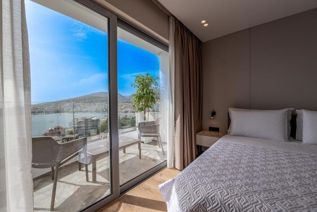 Отель Hotel Teuta 3*