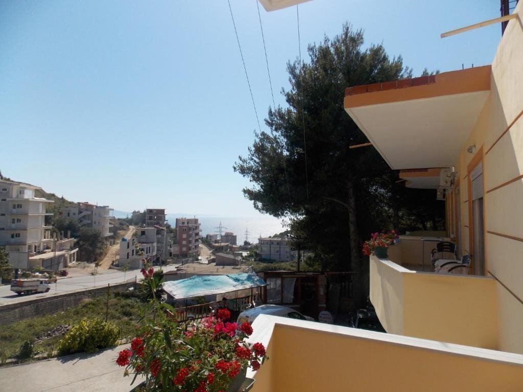 Фотография Bledi Apartments 2*