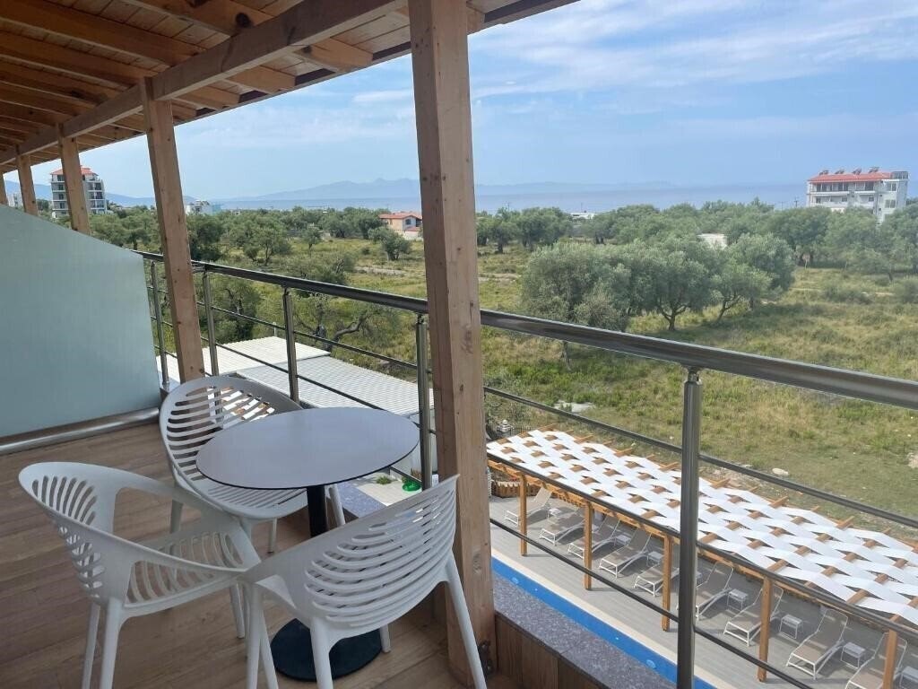 Zdjęcie Riviera Borsh 3*