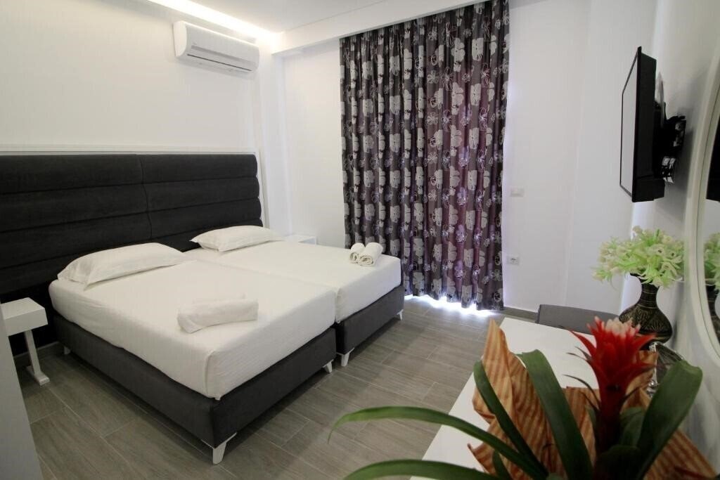 Hotel Edina Guesthouse 3*