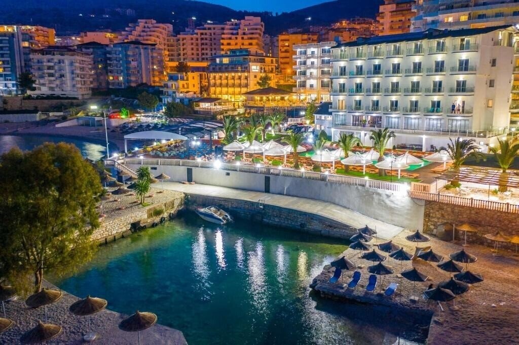 Zdjęcia Saranda Palace 4*