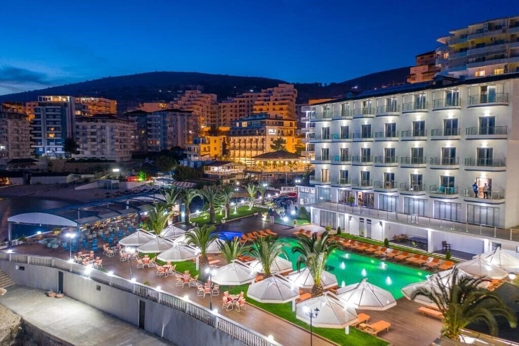 Zdjęcie Saranda Palace 4*