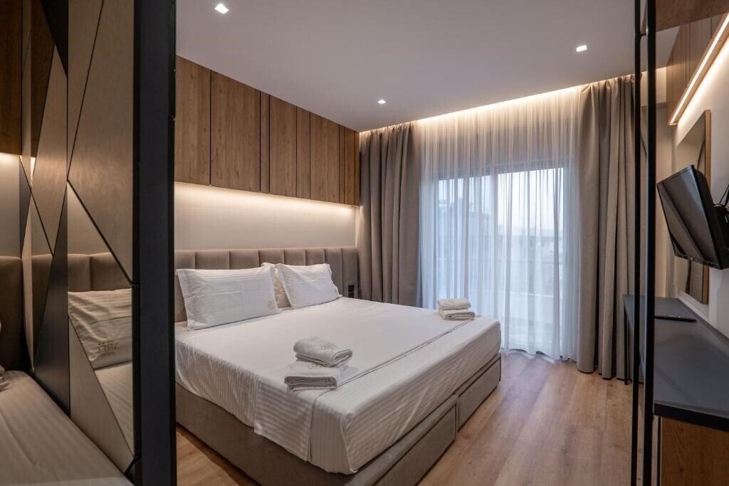 Фото Arel Hotel (ex. Aler Hotel Saranda, Bora Bora) 4*