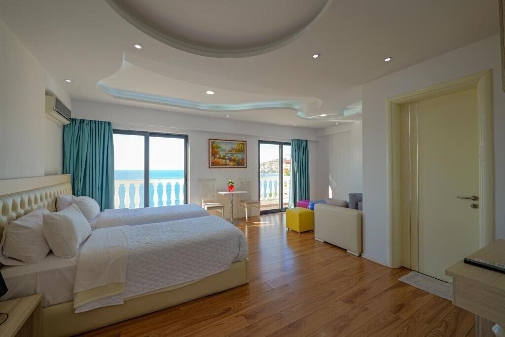 Фото Hotel Iliria 4*