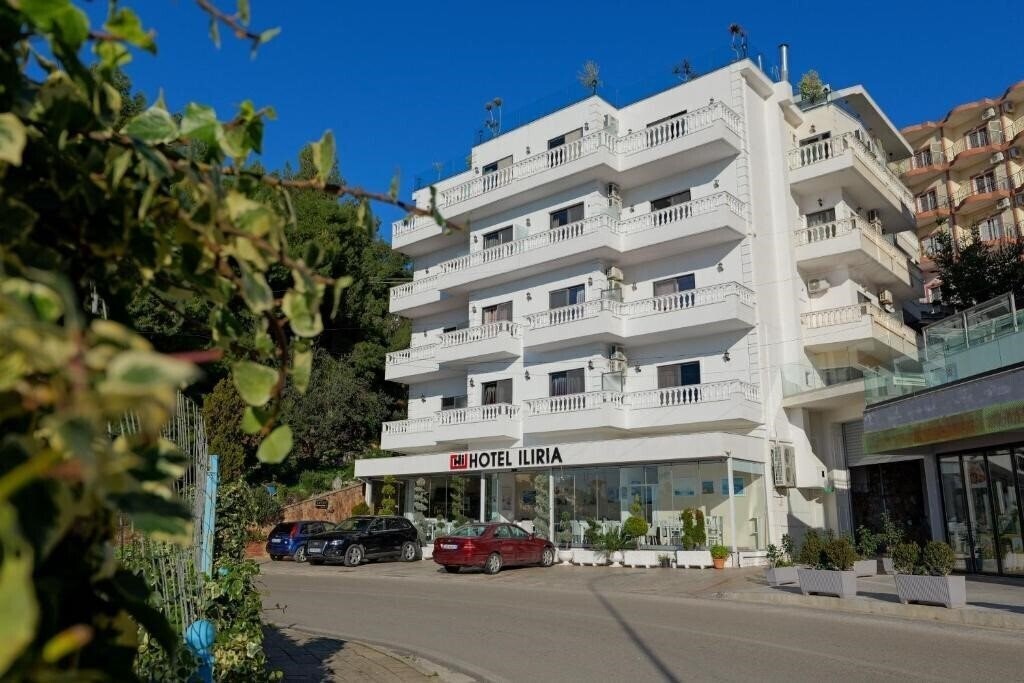 Отель Hotel Iliria 4*