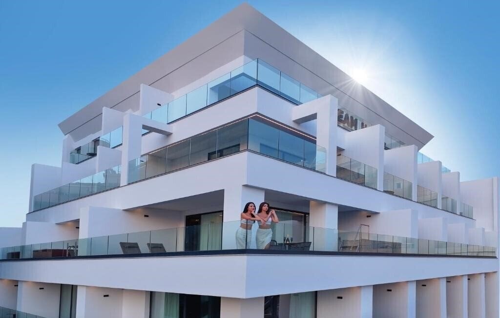 Фото Dream Hotel Saranda 4*