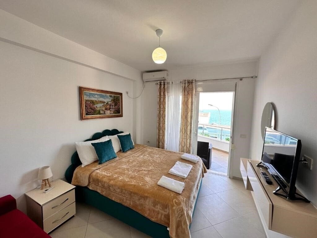 Zdjęcie Hotel Bella Vista (ex. Saranda Bella Vista Apartment) 3*
