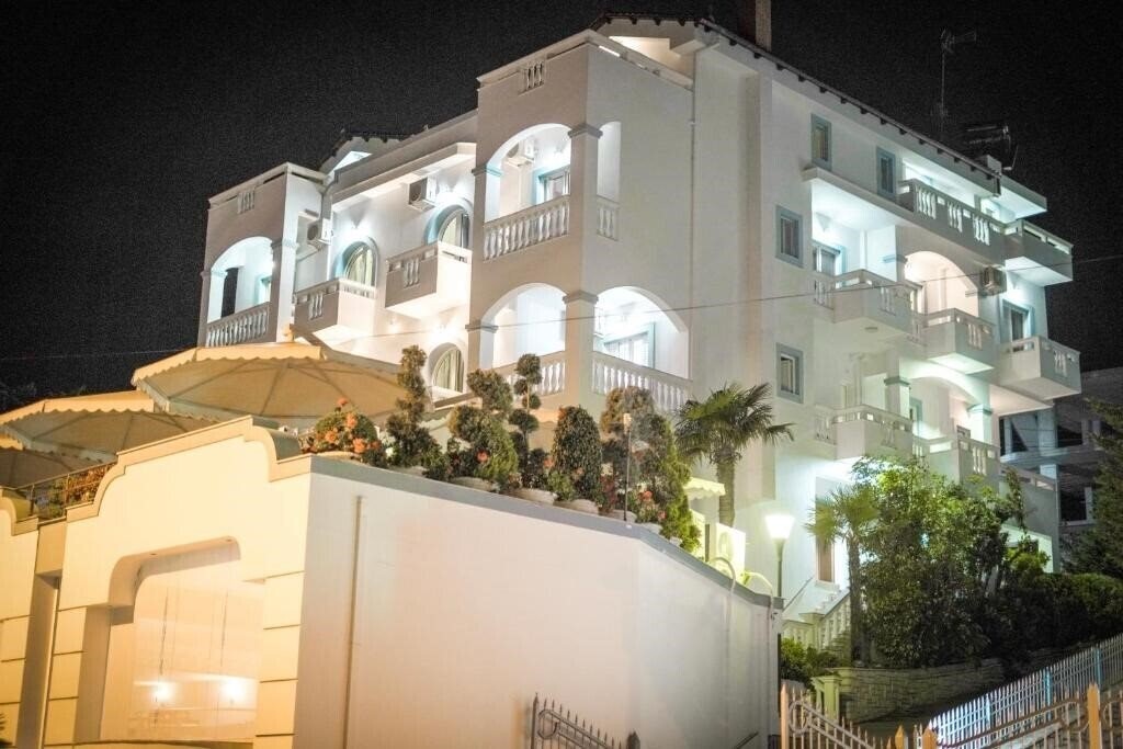 Hotel Serxhio Hotel 3*