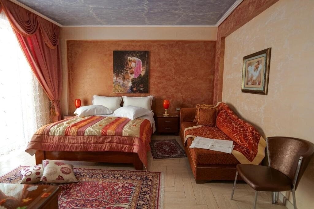 Фото Hotel Lindi 3*