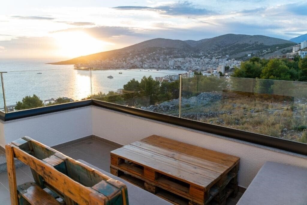 Картинка Hilltop Heaven Hotel 3*