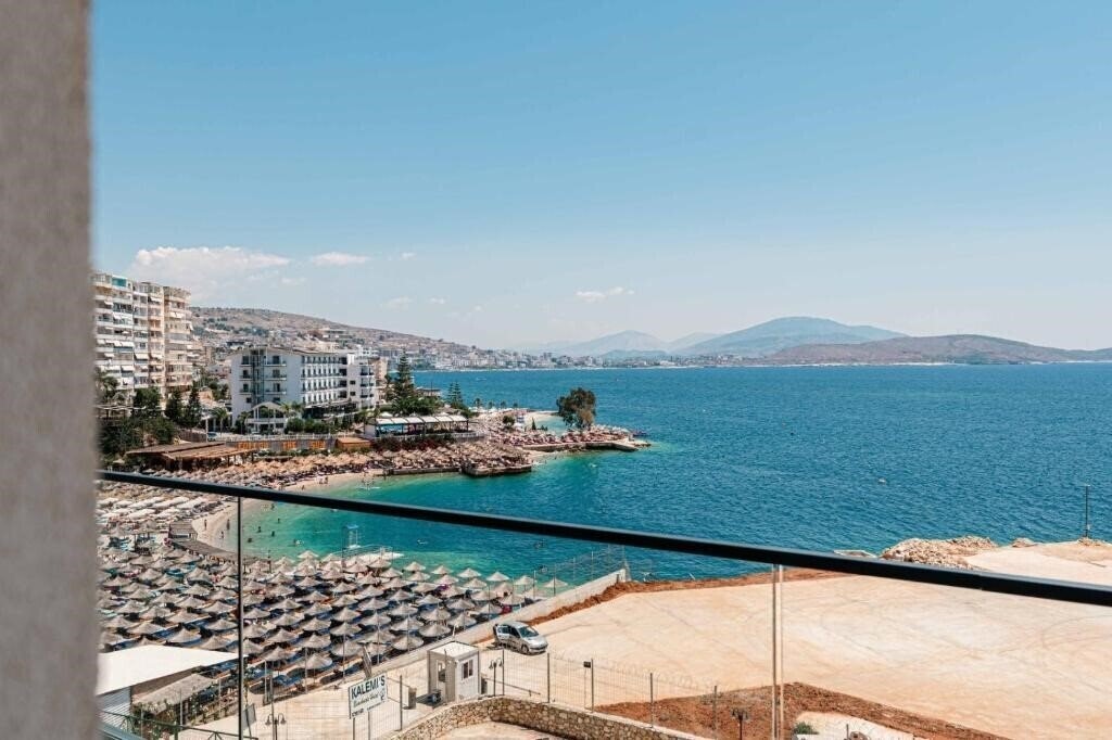 Отель Hotel Portanova 4*