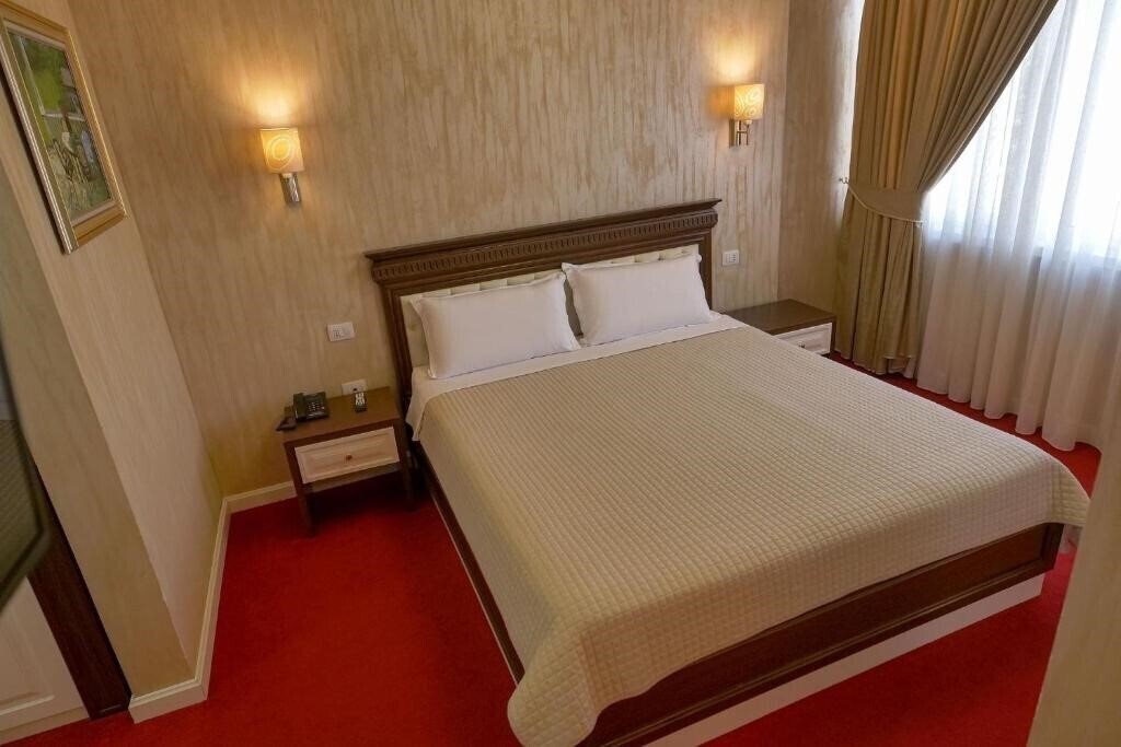 Изображение Hotel Rozafa 4*