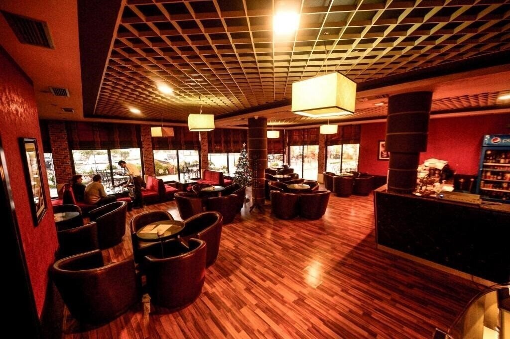 Фотография Hotel Argenti Shkoder 3*