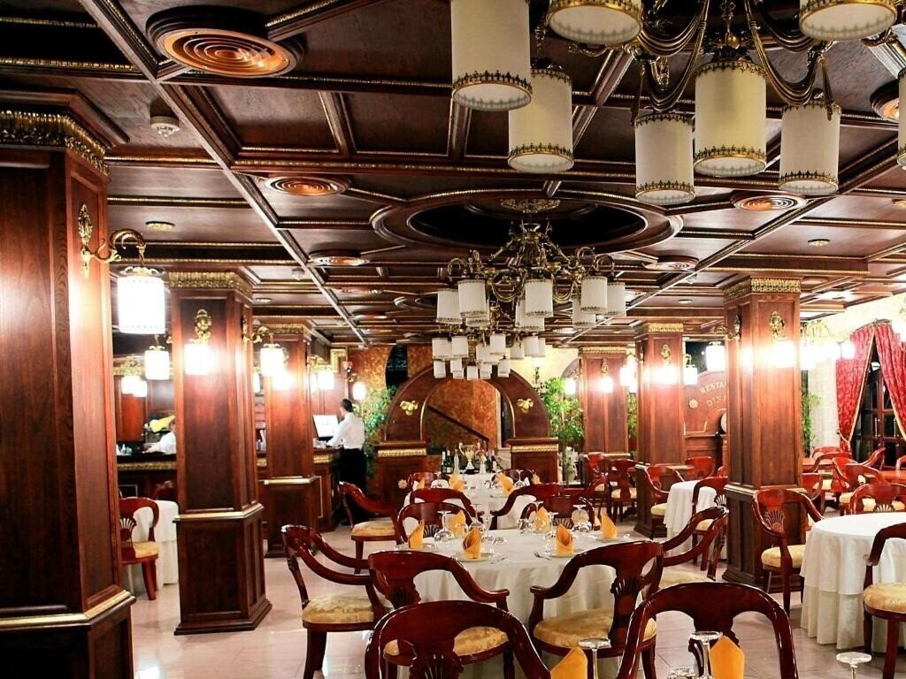 Zdjęcie Dinasty Hotel (ex. Dinasty Hotel Rezidence) 4*