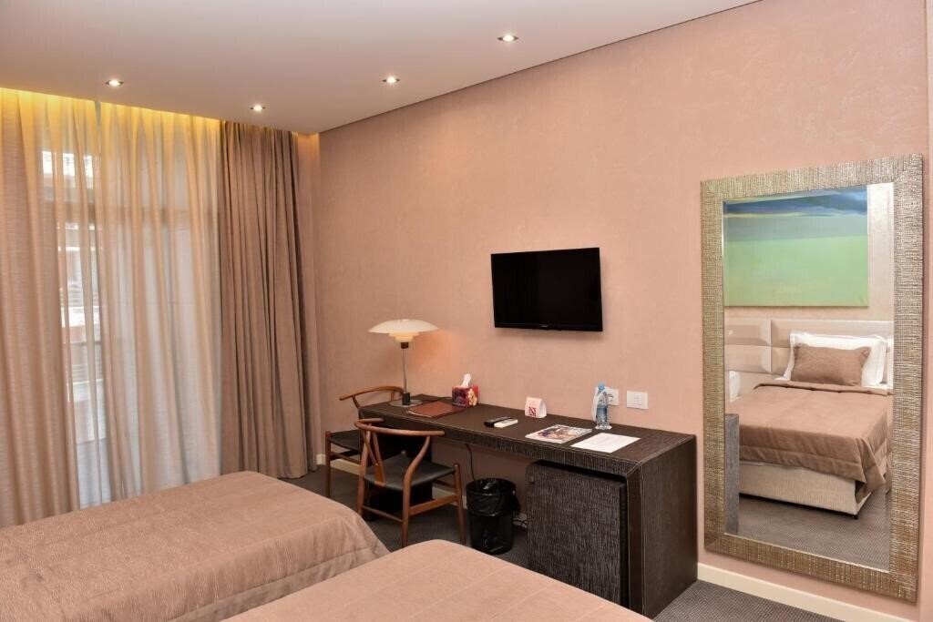 Zdjęcie La Boheme Hotel 4*