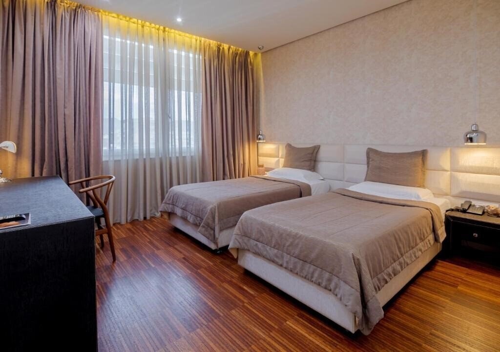 Zdjęcie La Boheme Hotel 4*