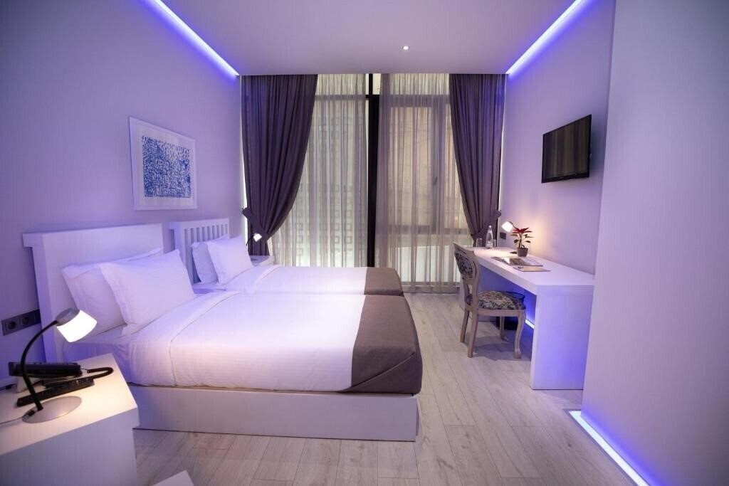 Zdjęcia Metro Hotel Tirana 4*