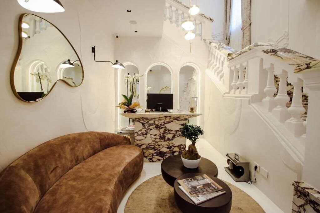 Zdjęcie The Crown Hotel Boutique & SPA 4*