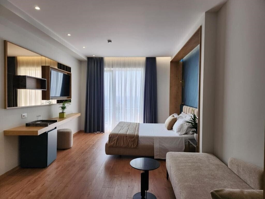 Фото Hotel Gold 4*