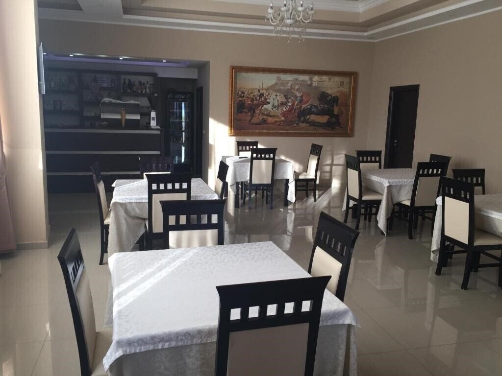 Фото Hotel Haris Vlore 3*