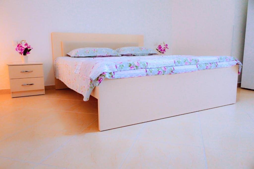 Zdjęcie Erions Apartments апартаменты