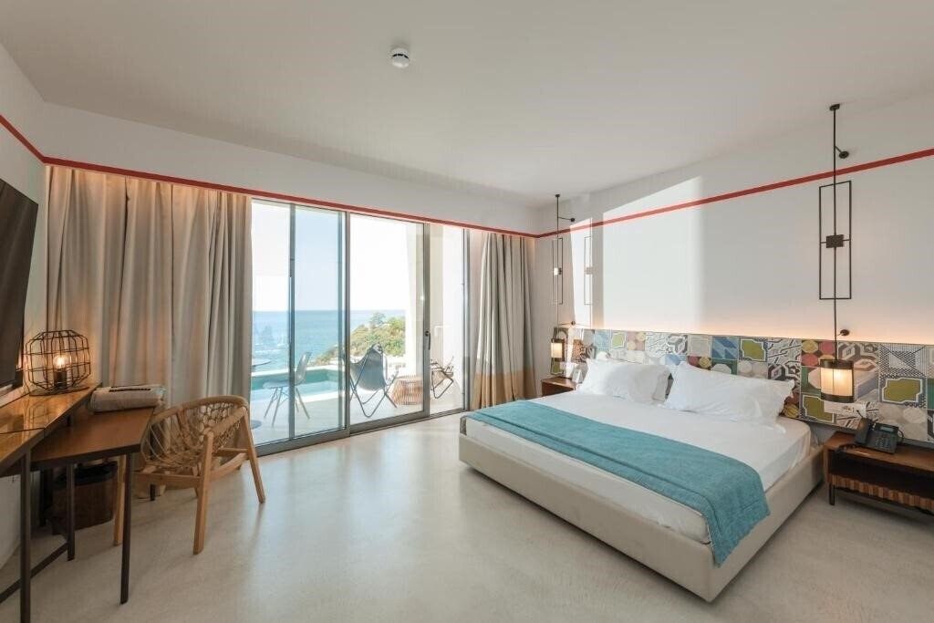 Hotel Folie Marine 4*