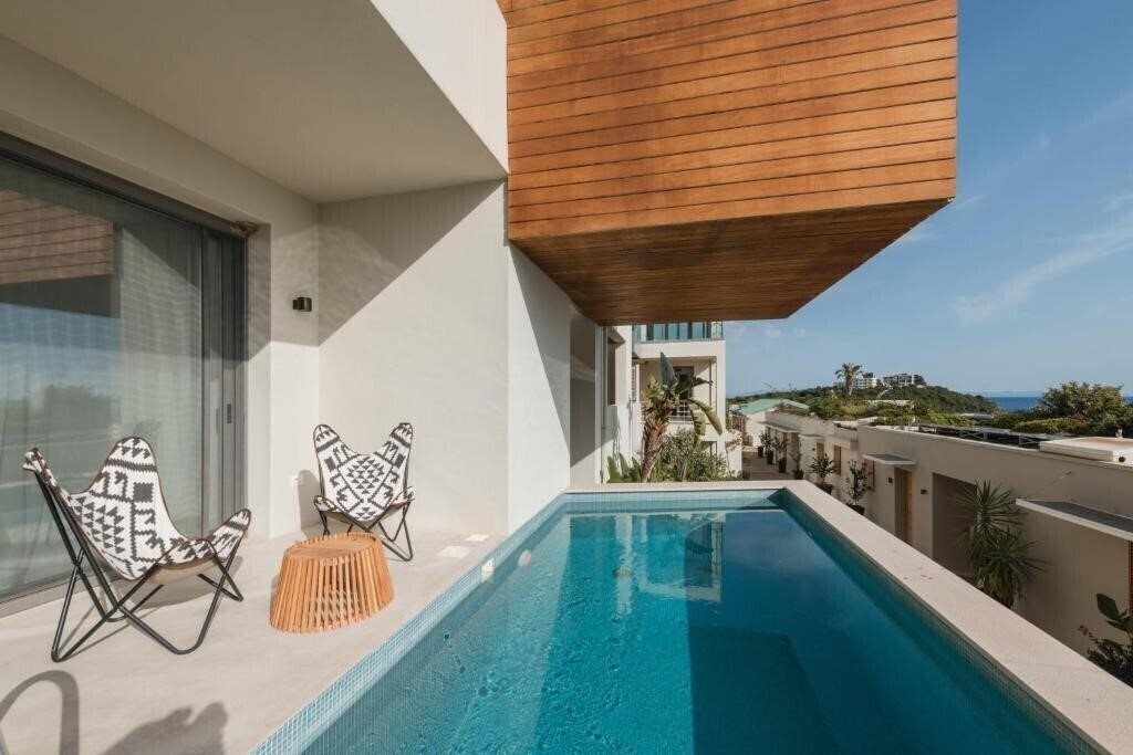 Zdjęcie Folie Marine 4*