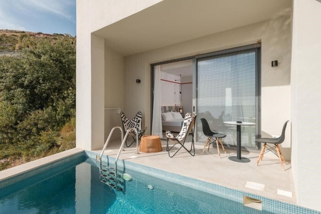 Zdjęcie Folie Marine 4*