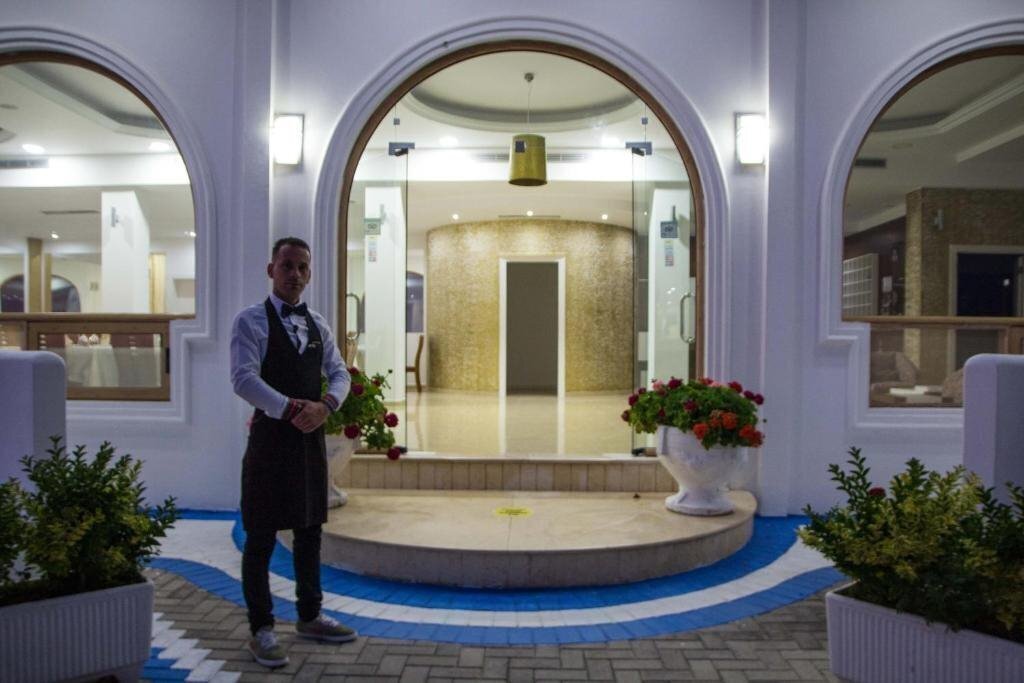 Zdjęcie Paradise Lukova 4*