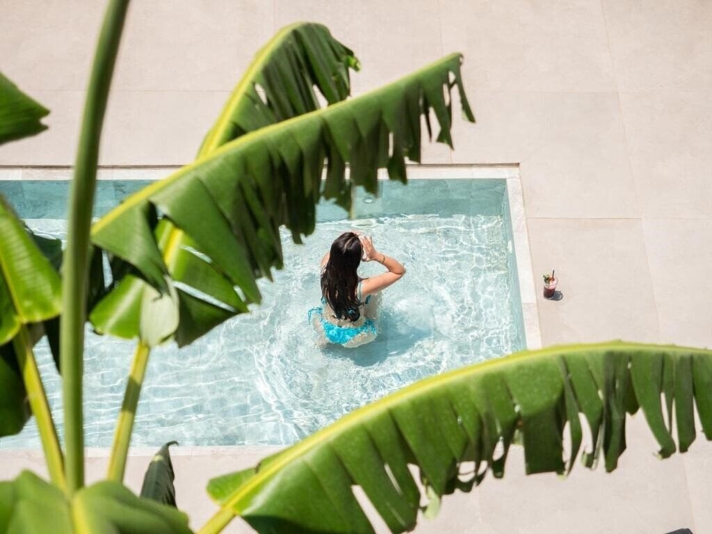 Obraz Nobus Hotel 4*