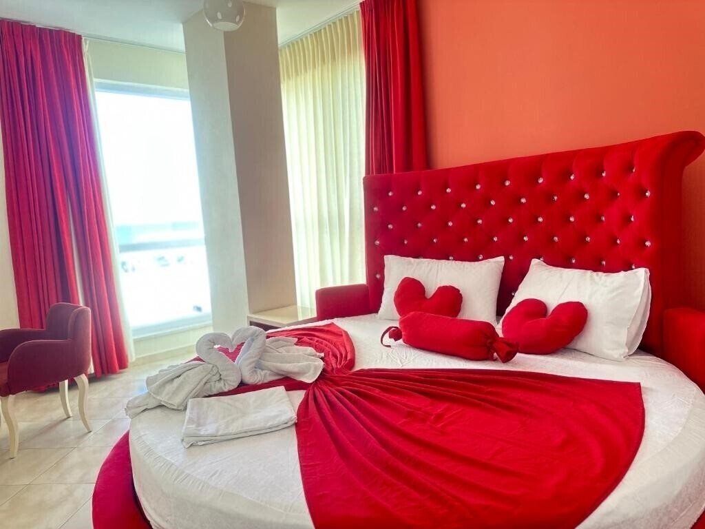 Zdjęcie Garden Hotel 3*