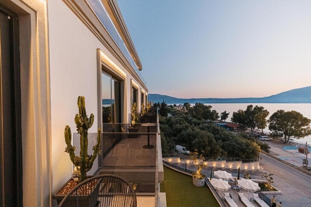 Картинка Hotel Mazarine 4*