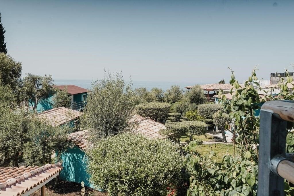 Фото Drymades Bungalows 4*