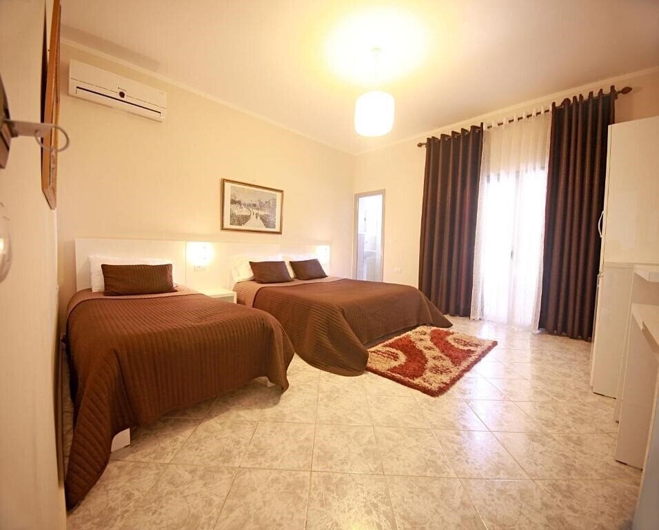 Фотография Hotel Nika & Restaurant (ex. Vila Nika Apart, Nika Hotel) 3*
