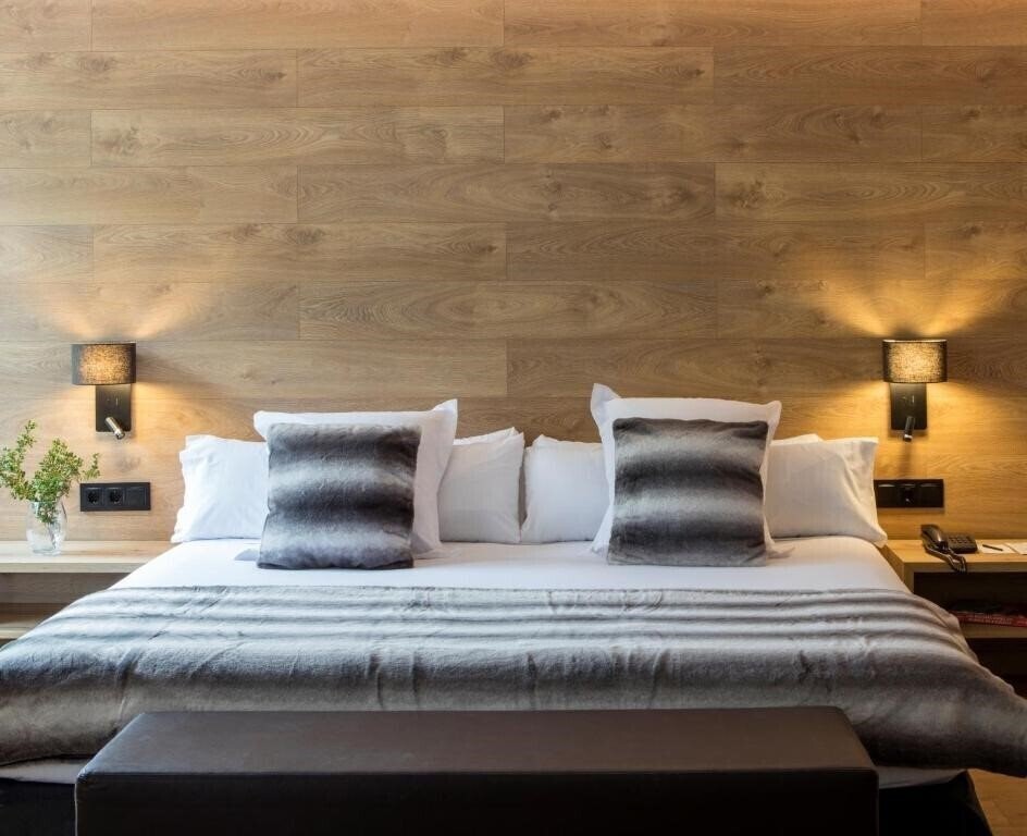 Готель Arthotel 4*