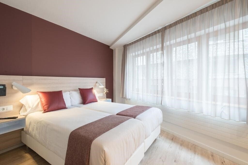 Отель Cosmos 3*