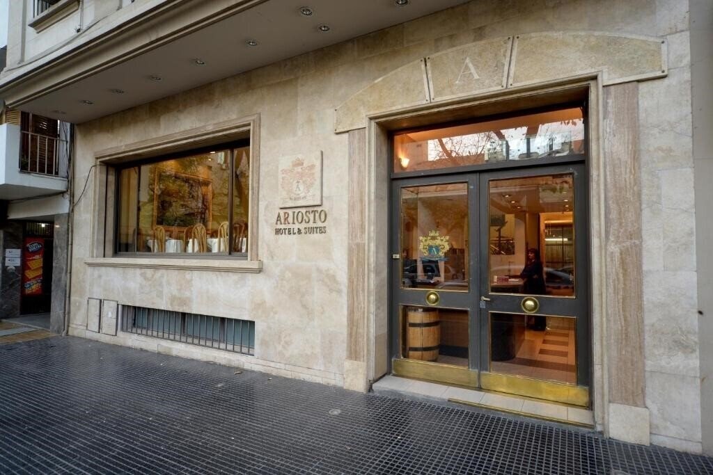 Готель Ariosto Hotel And Suites 3*