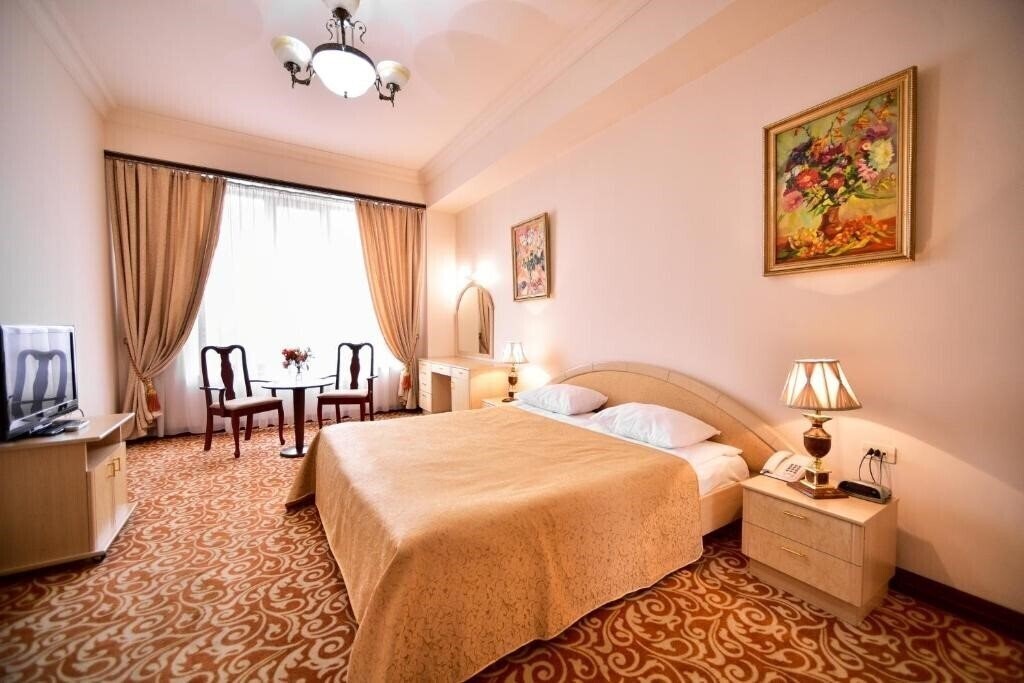 Hotel Metropol Hotel Yerevan 4*