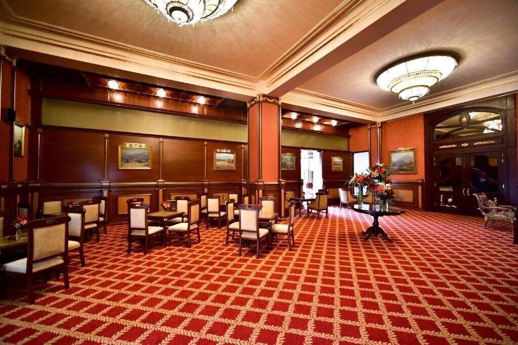 Obraz Metropol Hotel Yerevan 4*