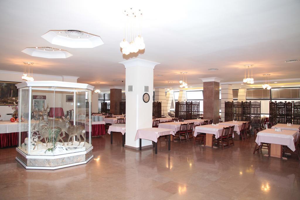 Zdjęcie Shirak Hotel 3*