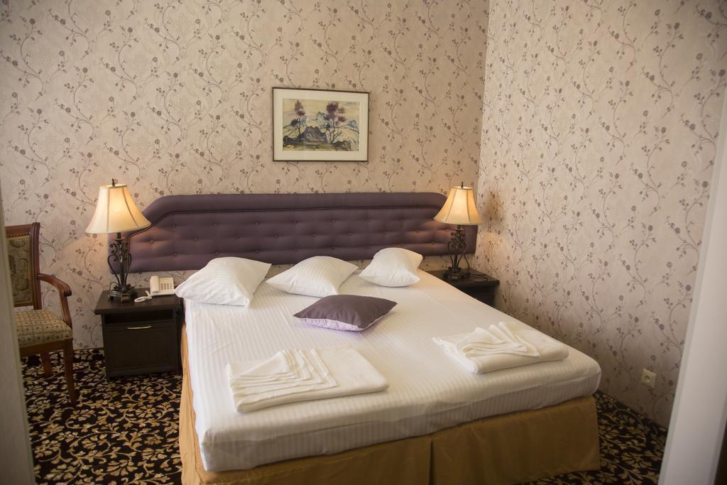 Zdjęcie Shirak Hotel 3*