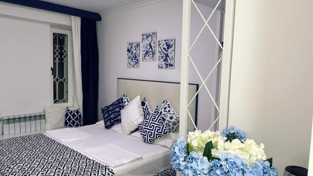 Отель Tigran Mets Hotel 3*