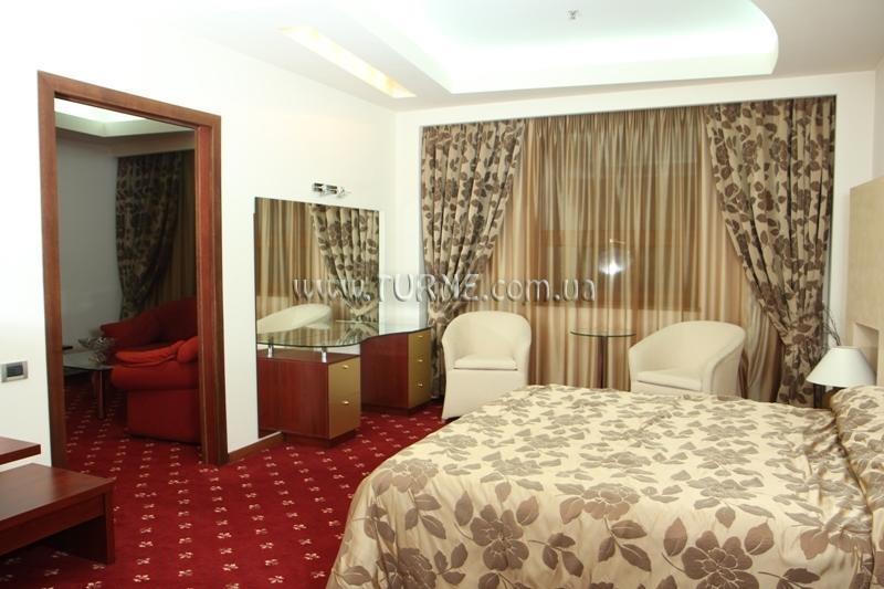 Obraz Golden Palace Hotel Yerevan 5*