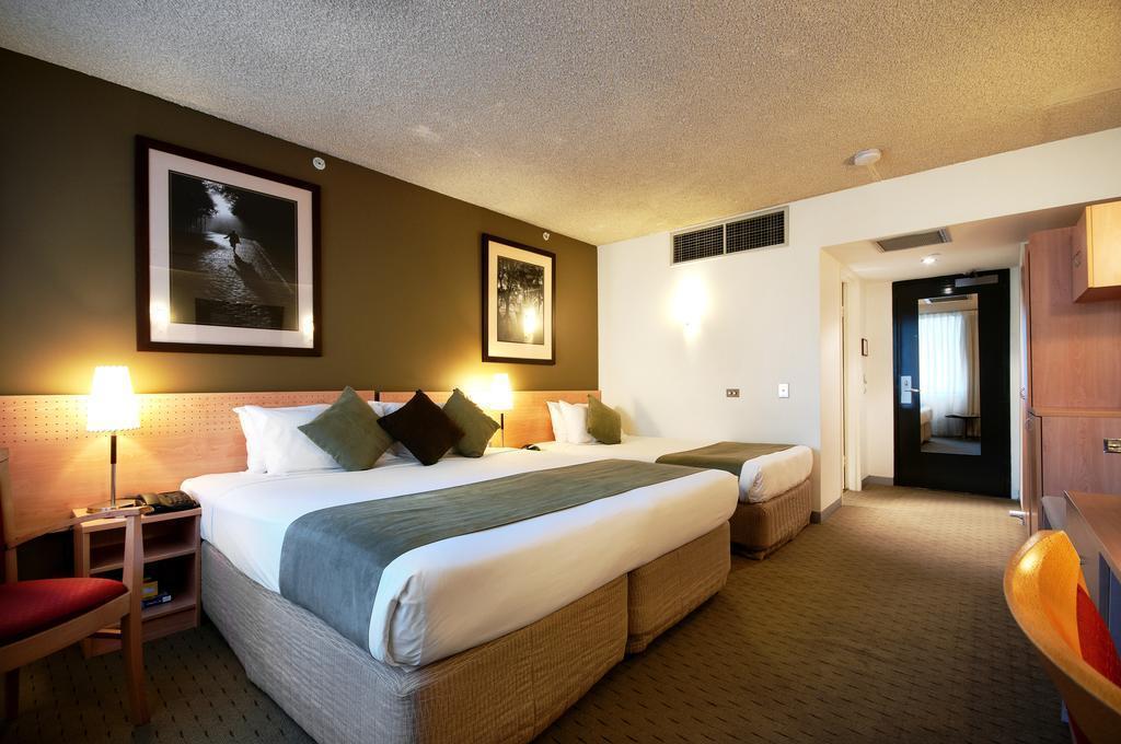 Зображення Crossley 4*